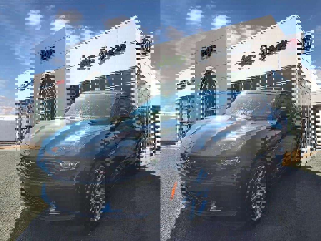 Used 2024 Chevrolet Camaro LT w/ RS Package image 4