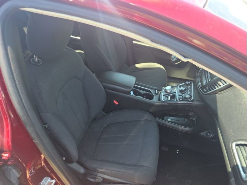 Used 2015 Chrysler 200 Limited w/ Convenience Group FWD image 16