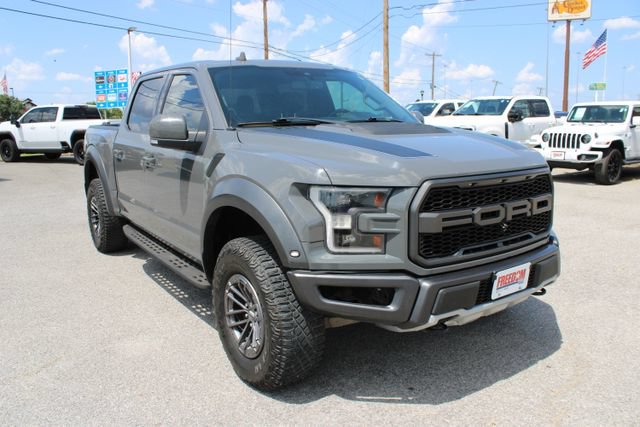 Used 2020 Ford F150 Raptor w/ Equipment Group 802A Luxury AWD/4WD image 3
