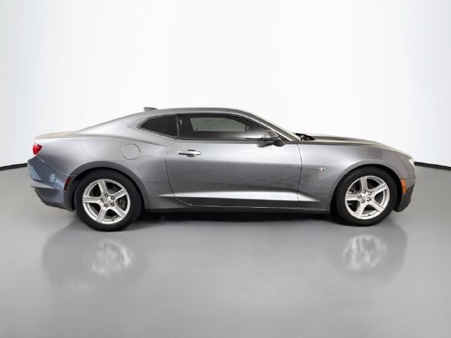 Used 2020 Chevrolet Camaro LT RWD image 11