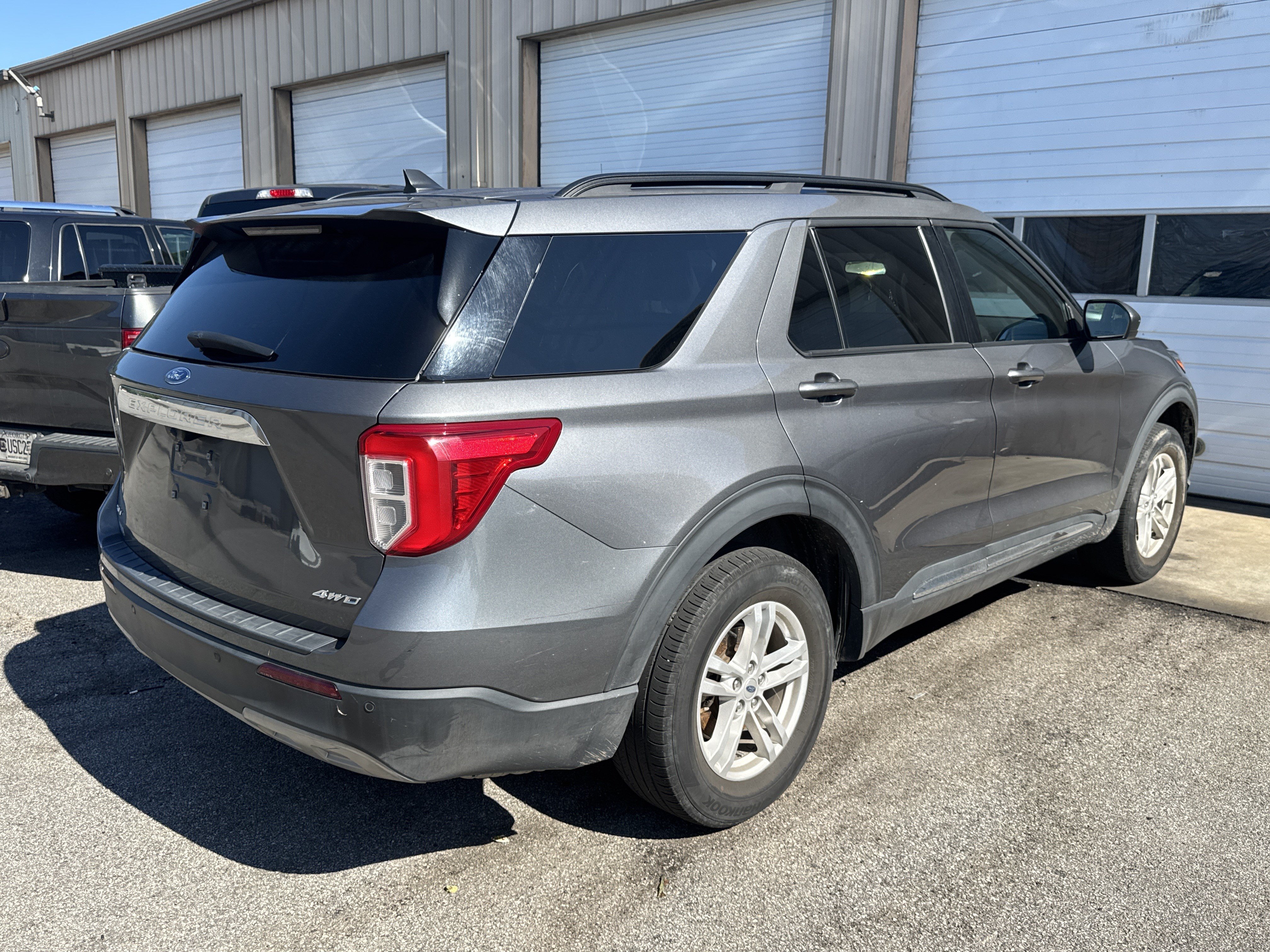 Certified 2023 Ford Explorer XLT w/ Equipment Group 202A AWD/4WD image 4
