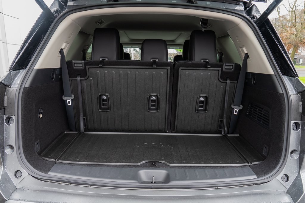 New 2026 Nissan Pathfinder Platinum image 8