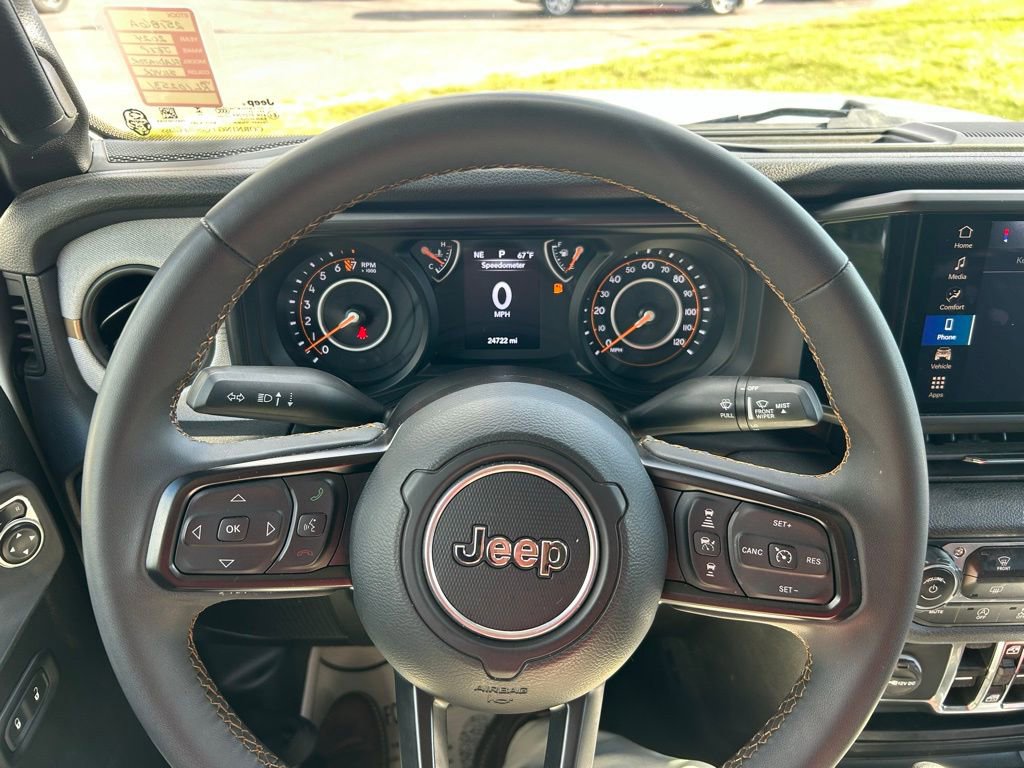 Used 2024 Jeep Gladiator Sport image 14