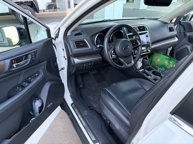 Used 2018 Subaru Outback 3.6R Limited AWD/4WD image 6