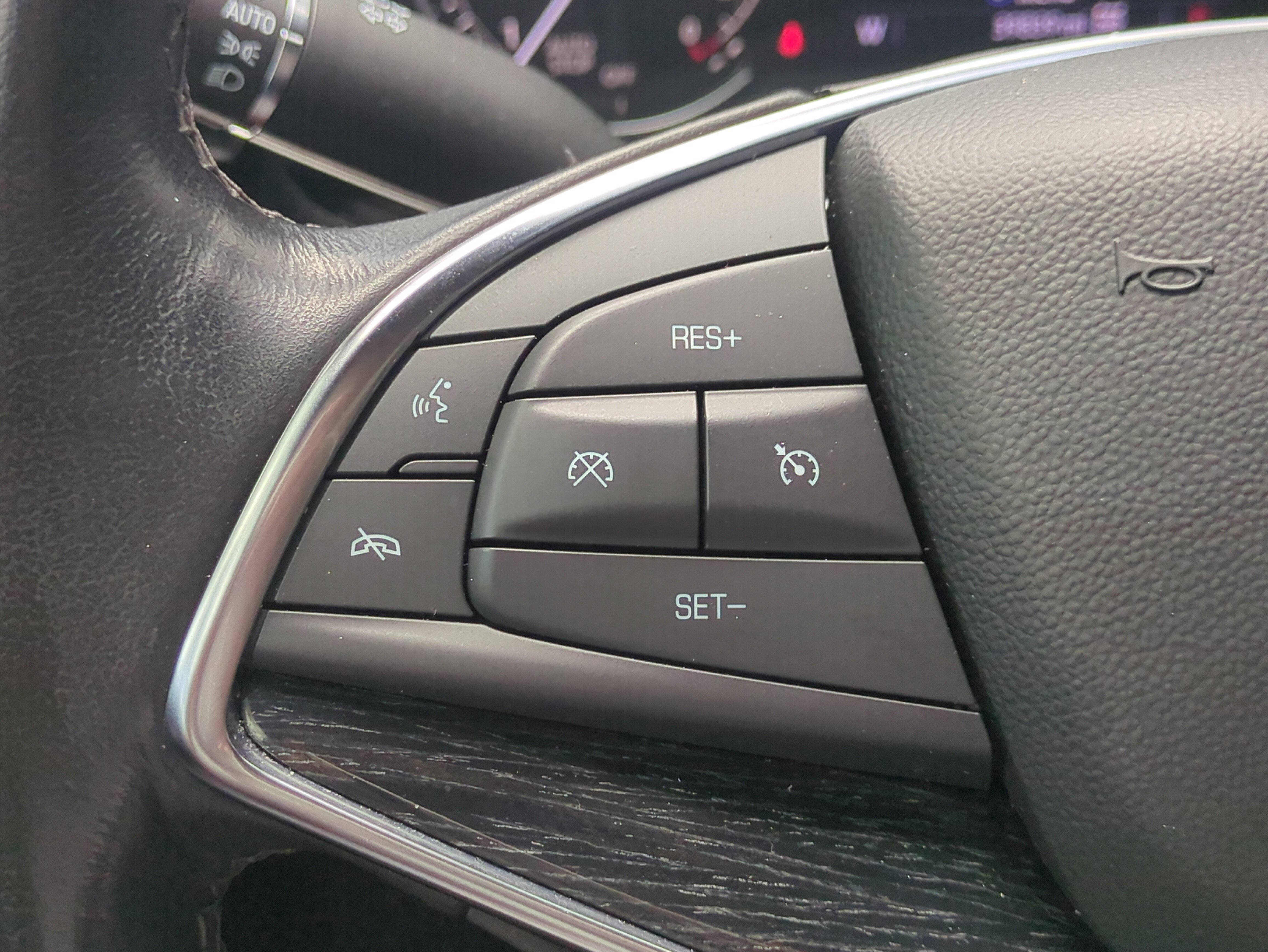 Used 2023 Cadillac XT5 Premium Luxury image 28