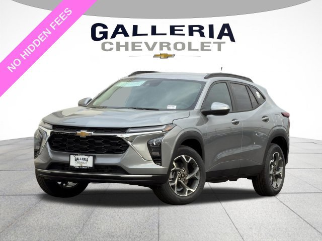 New 2026 Chevrolet Trax LT w/ Driver Confidence Package FWD image 2