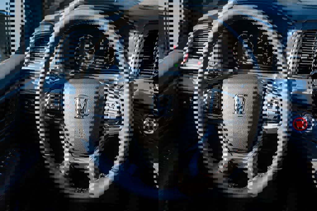 New 2026 Honda Odyssey Sport-L image 17