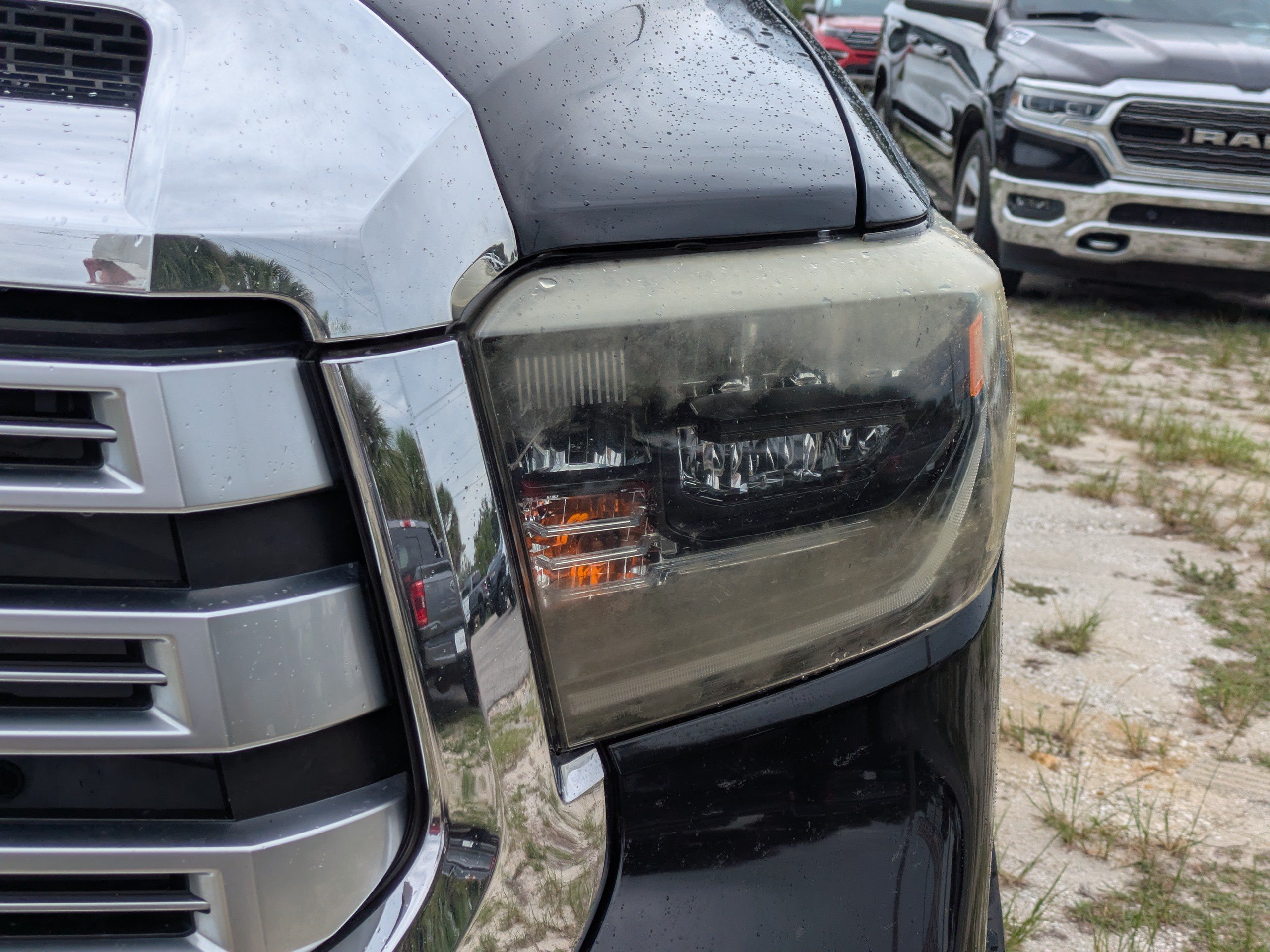 Used 2019 Toyota Tundra Limited w/ TRD Off Road Package AWD/4WD image 9