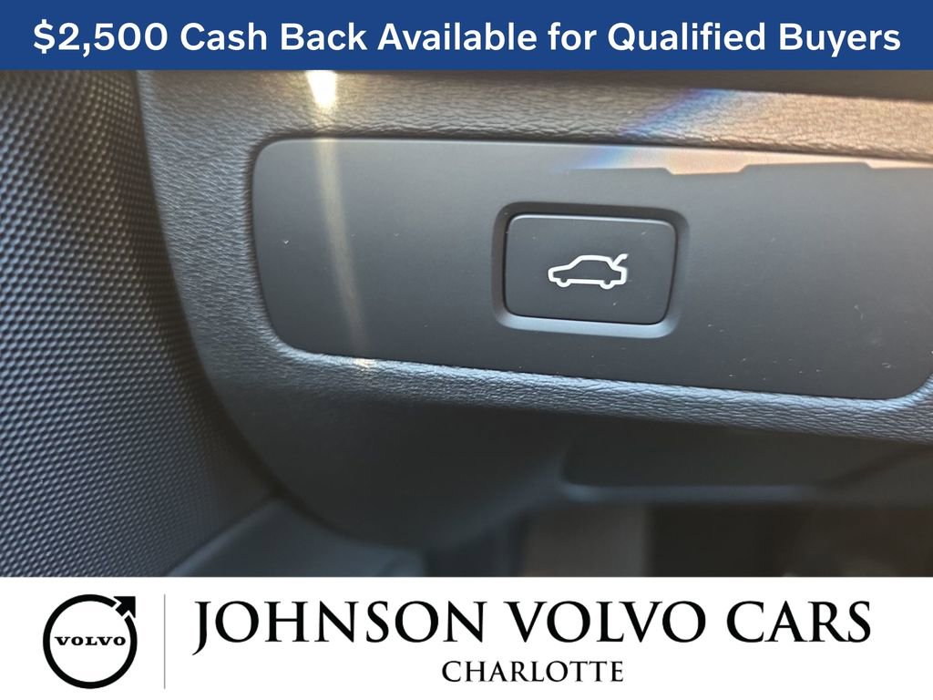 New 2026 Volvo XC90 B6 Plus w/ Protection Package Premier image 29