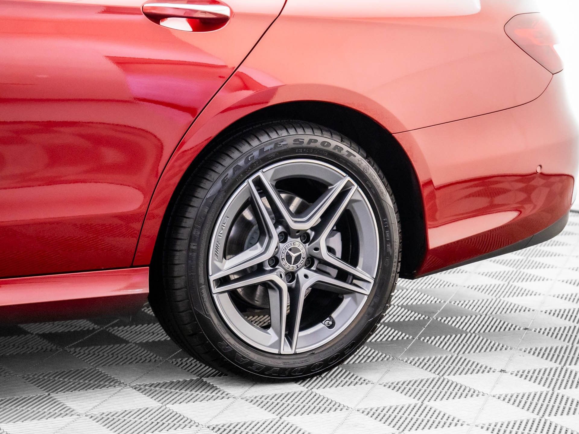 Used 2023 Mercedes-Benz E 350 4MATIC Sedan image 33