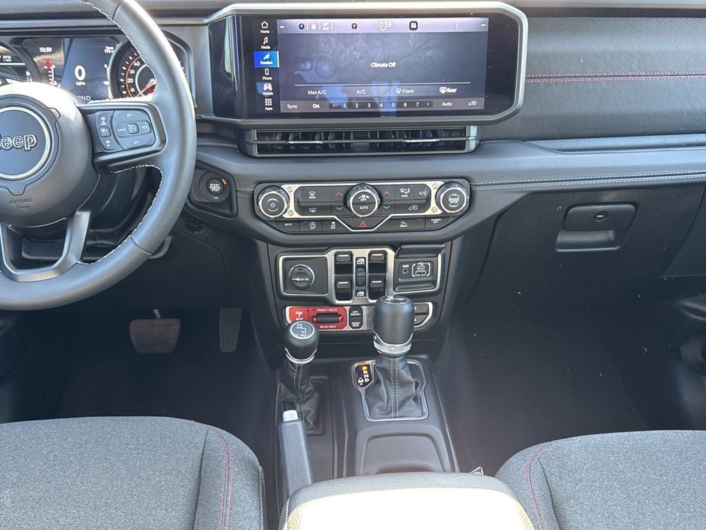 Certified 2025 Jeep Wrangler Rubicon image 11