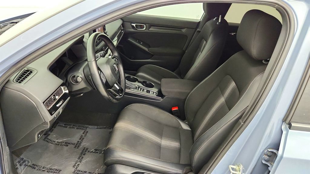 Used 2023 Honda Civic Sport image 18