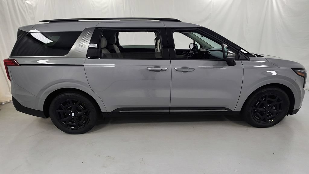 New 2027 Kia Carnival SX w/ Dark Edition Package FWD image 2