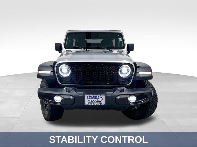 Used 2024 Jeep Wrangler Unlimited Sport AWD/4WD image 3