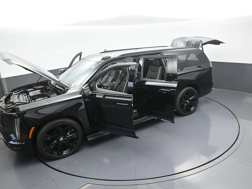 Used 2025 Cadillac Escalade ESV Sport w/ Touring Package image 77