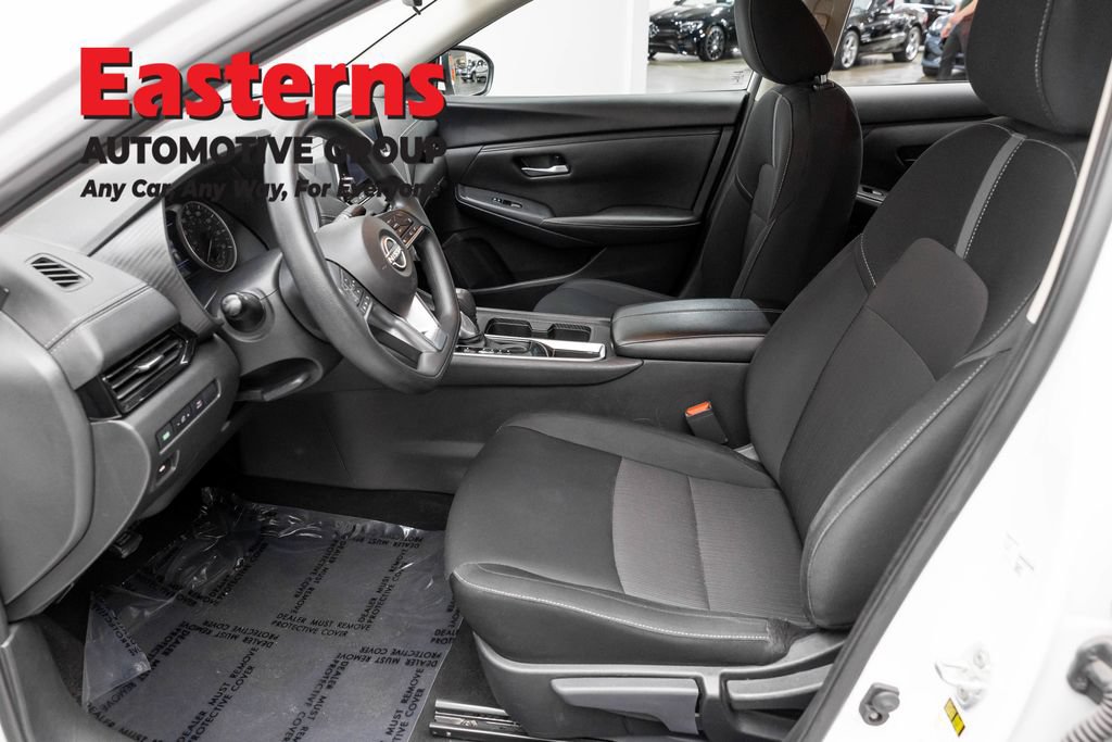 Used 2024 Nissan Sentra SV FWD image 16