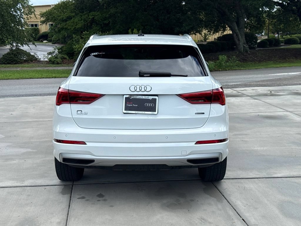 Used 2022 Audi Q3 2.0T Premium AWD/4WD image 6