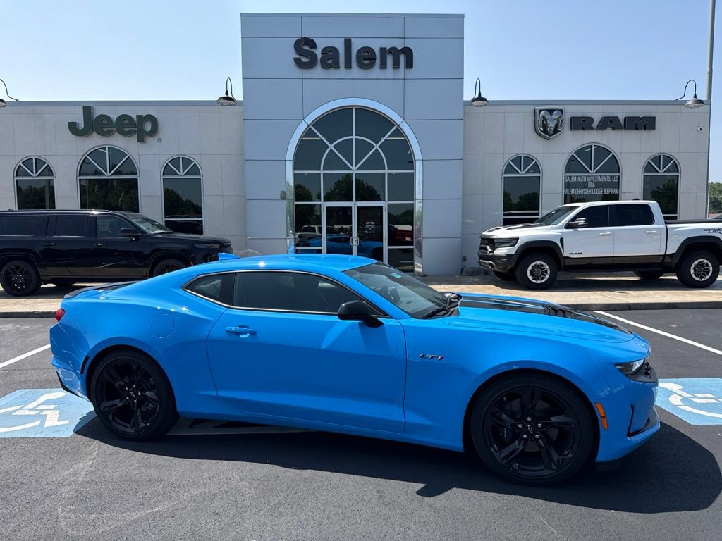 Used 2022 Chevrolet Camaro LT w/ Technology Package RWD image 1