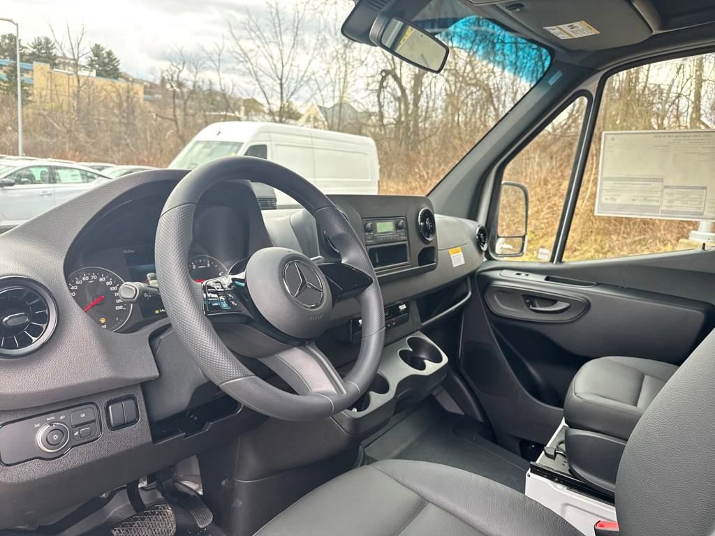 New 2025 Mercedes-Benz Sprinter 2500 image 12