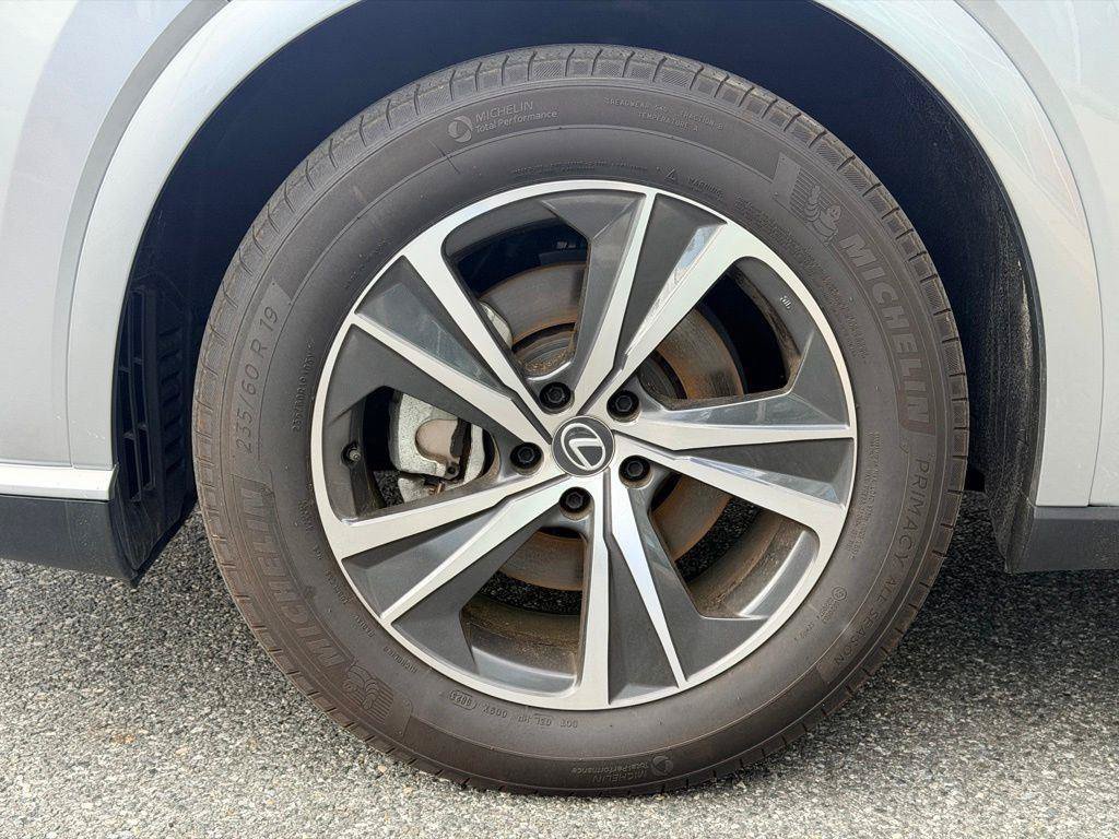 Used 2023 Lexus RX 350 Premium w/ Accessory Package (Z1) AWD/4WD image 23