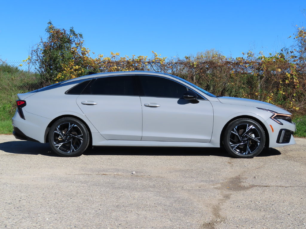 Used 2025 Kia K5 GT-Line w/ GT-Line Premium Package AWD/4WD image 2