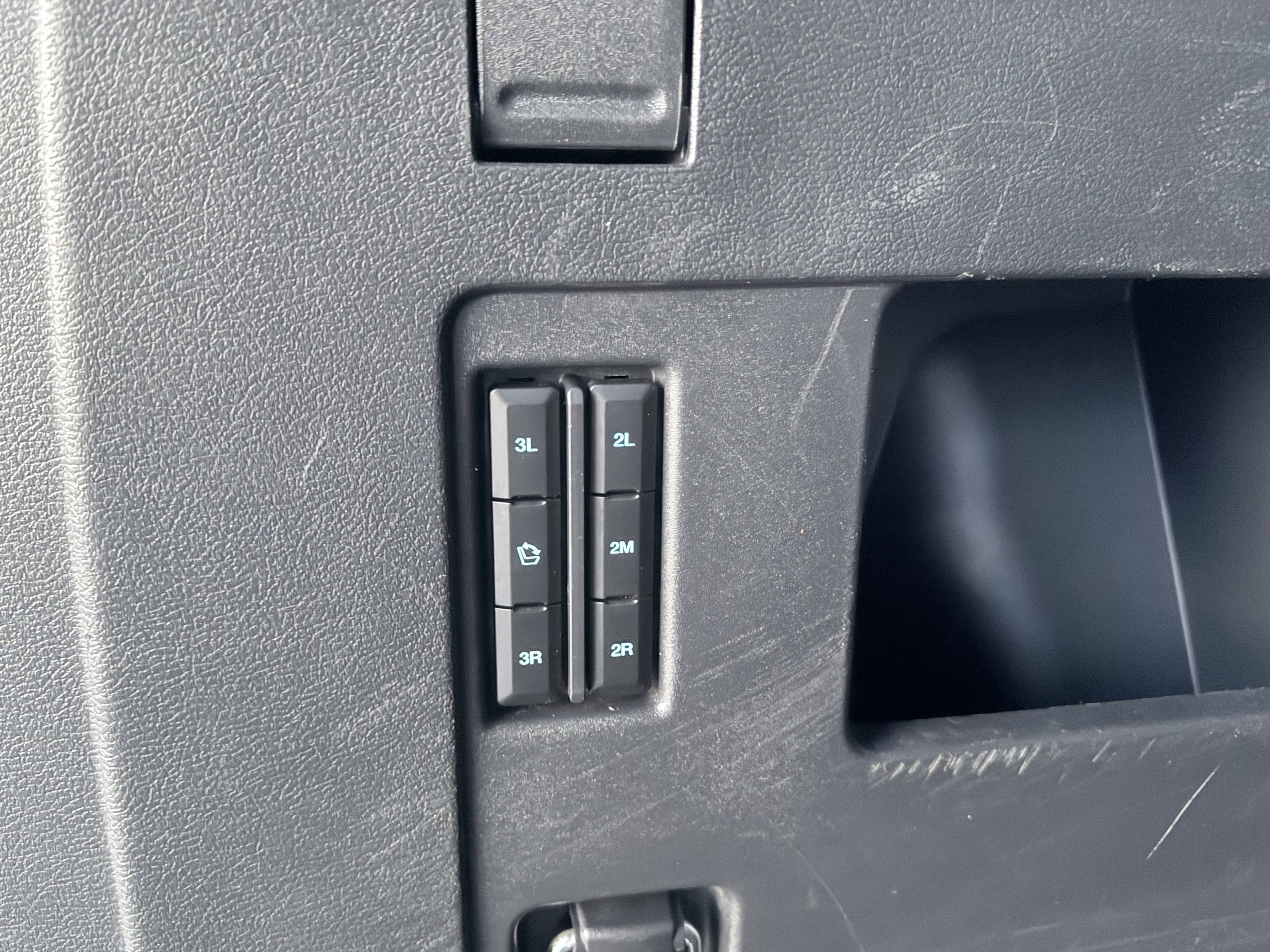 Used 2023 Ford Expedition Max Limited image 15