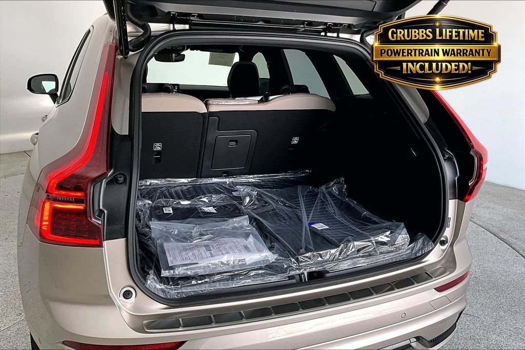 New 2026 Volvo XC60 B5 Plus w/ Protection Package Premier AWD/4WD image 43