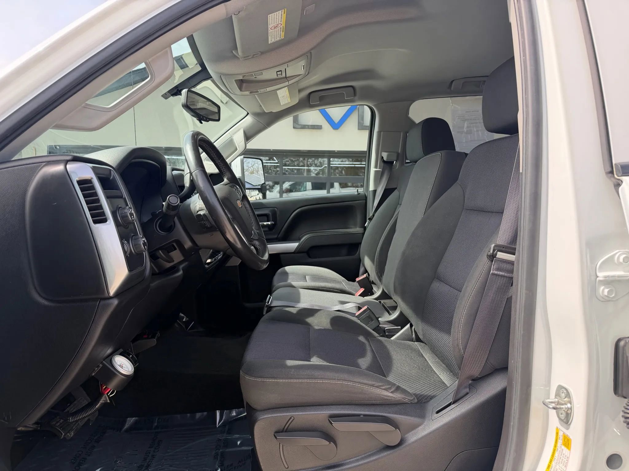 Used 2015 Chevrolet Silverado 2500 LT image 16