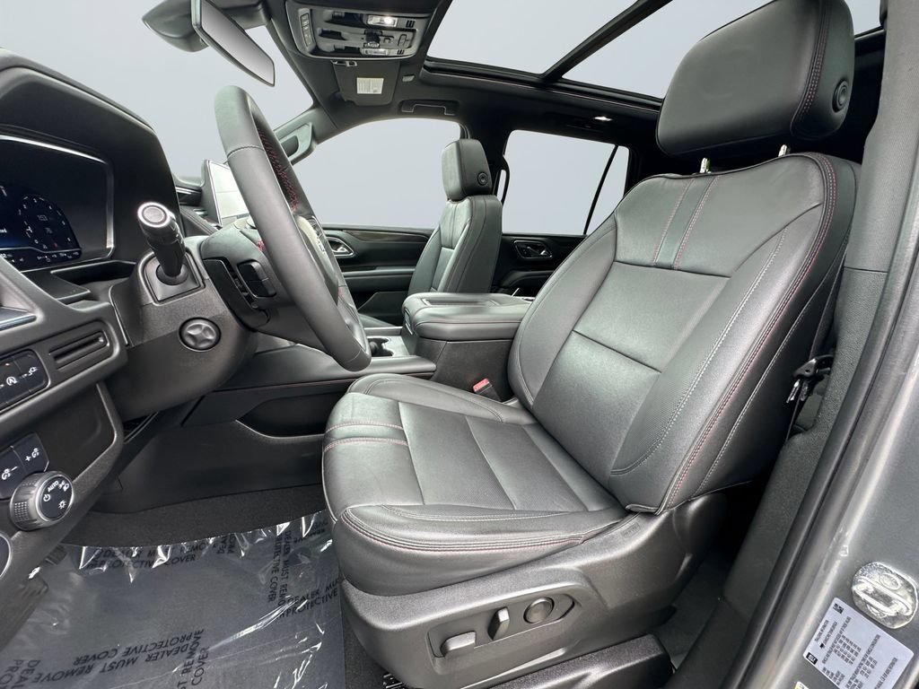 Used 2022 Chevrolet Tahoe RST w/ Luxury Package RWD image 9