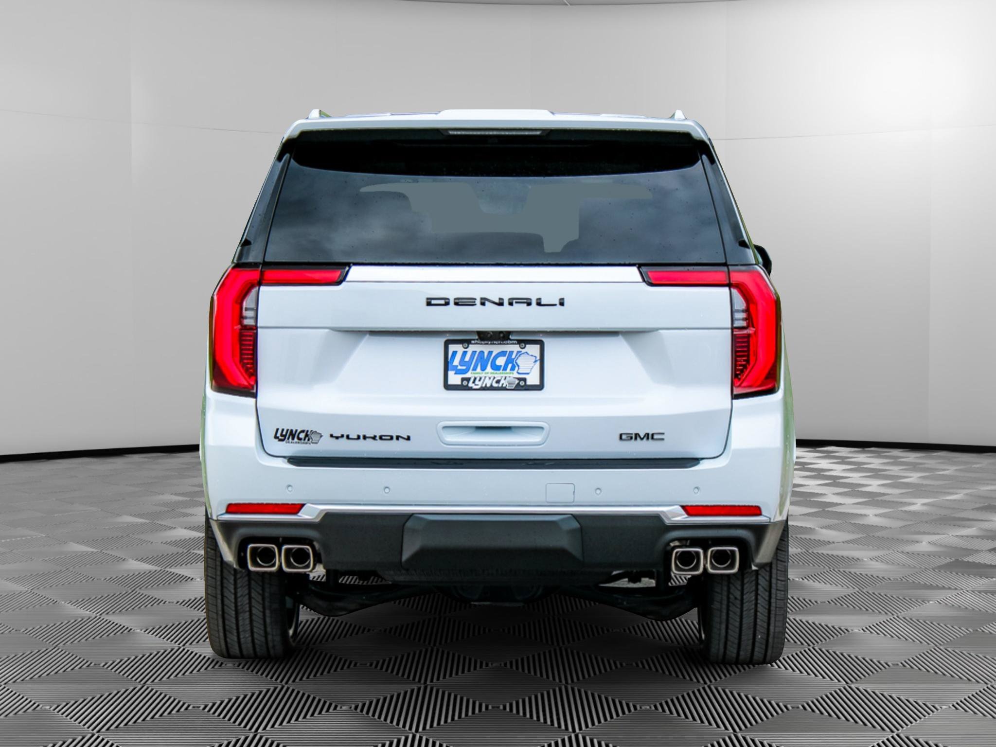 New 2026 GMC Yukon XL Denali w/ Denali Reserve Package AWD/4WD image 3