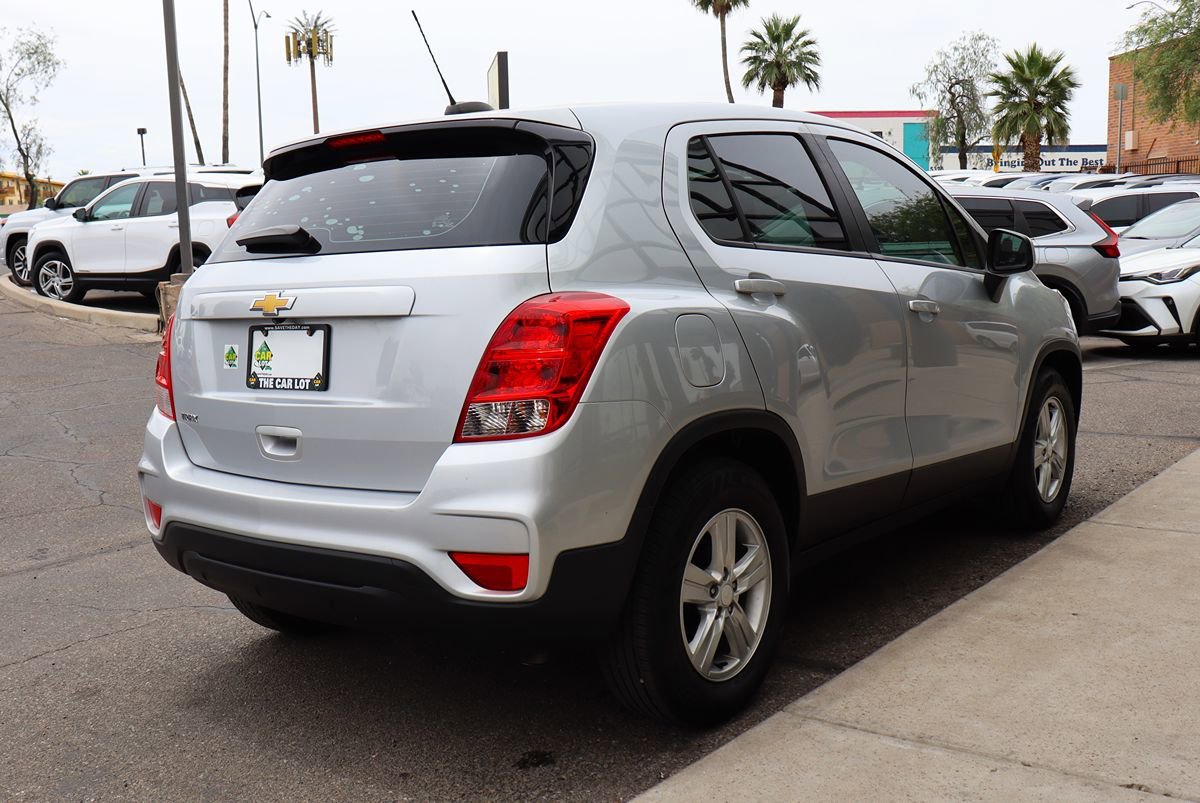 Used 2020 Chevrolet Trax LS FWD image 13