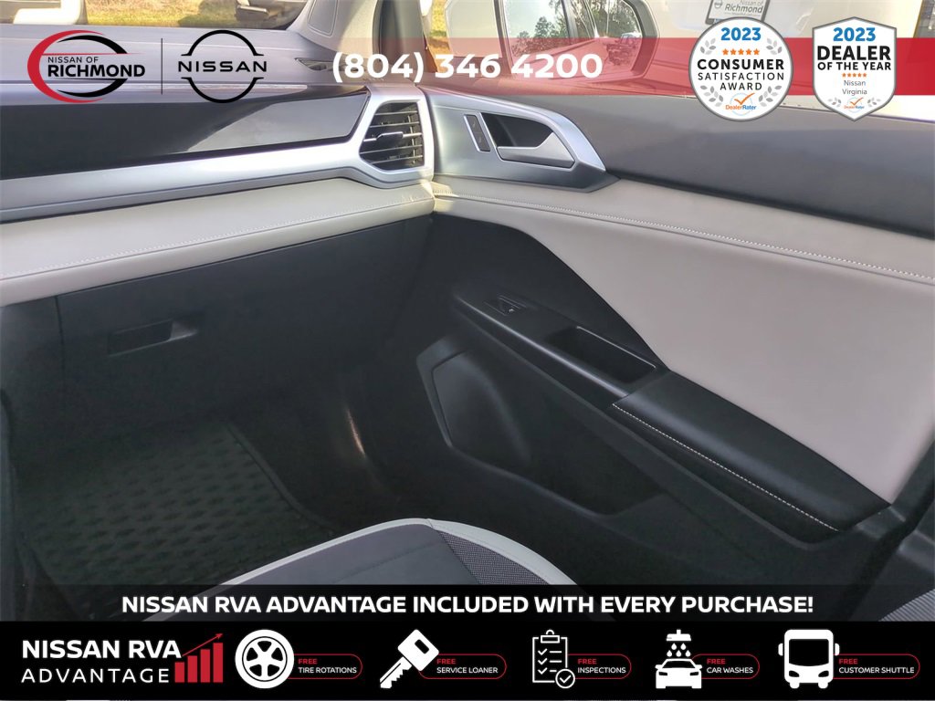 Used 2025 Volkswagen Taos SE image 18