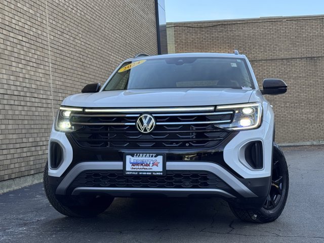 Used 2024 Volkswagen Atlas Peak Edition SE image 54