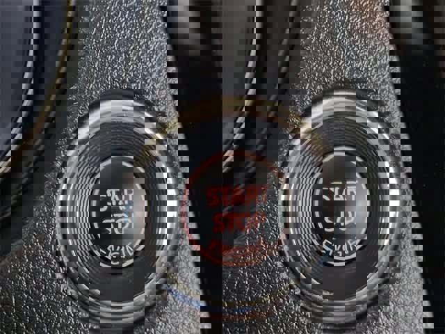 Used 2022 Nissan Rogue Sport SV image 36