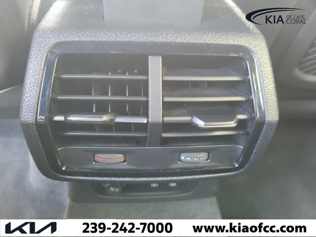 Used 2022 Audi Q3 2.0T Premium w/ Convenience Package AWD/4WD image 16