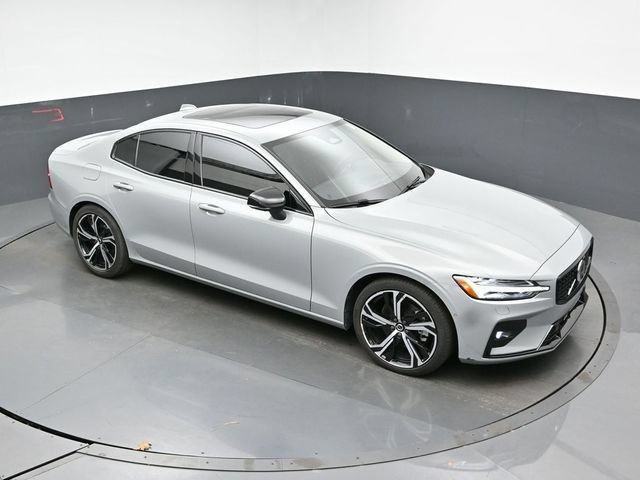 Used 2025 Volvo S60 B5 Plus FWD image 43