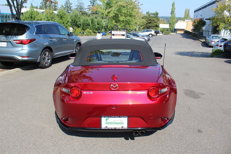 Used 2022 MAZDA MX-5 Miata Grand Touring RWD image 7
