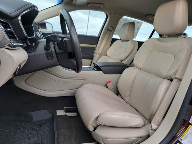 Used 2020 Lincoln Continental Standard w/ Premium Package image 20