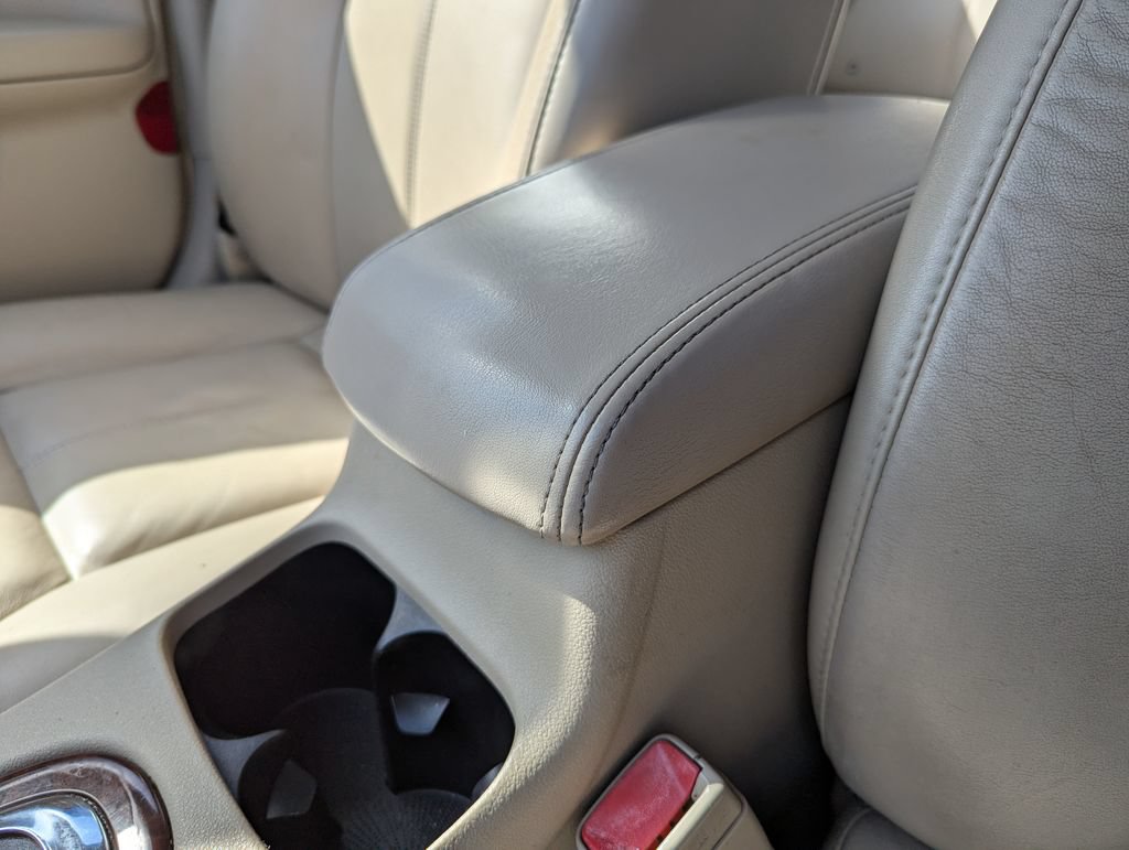 Used 2011 Chevrolet Impala LT w/ Luxury Edition Package FWD image 25