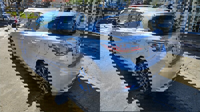 Used 2012 Lexus CT 200h Premium image 4