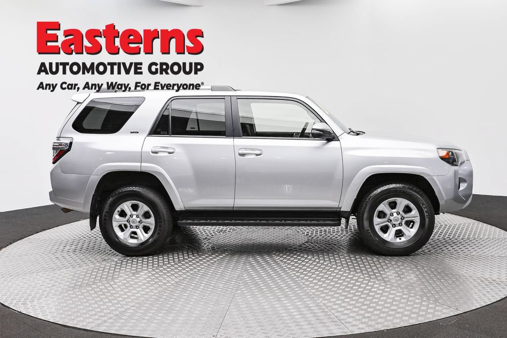 Used 2024 Toyota 4Runner SR5 AWD/4WD image 4