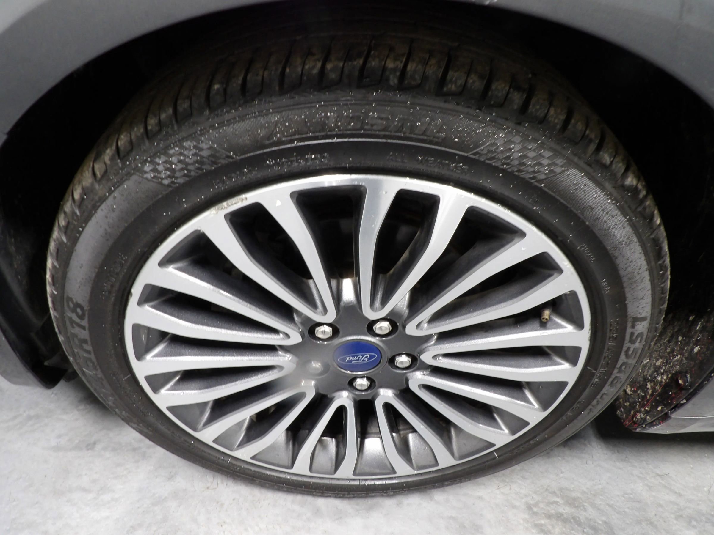 Used 2018 Ford Fusion Titanium image 22