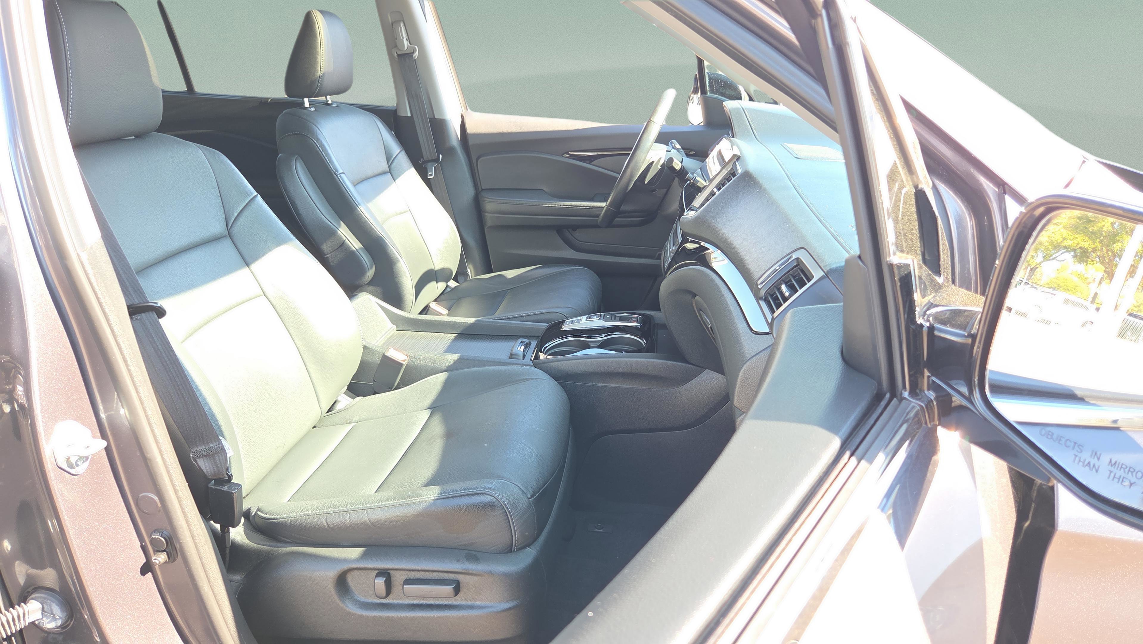 Used 2021 Honda Pilot Touring image 27