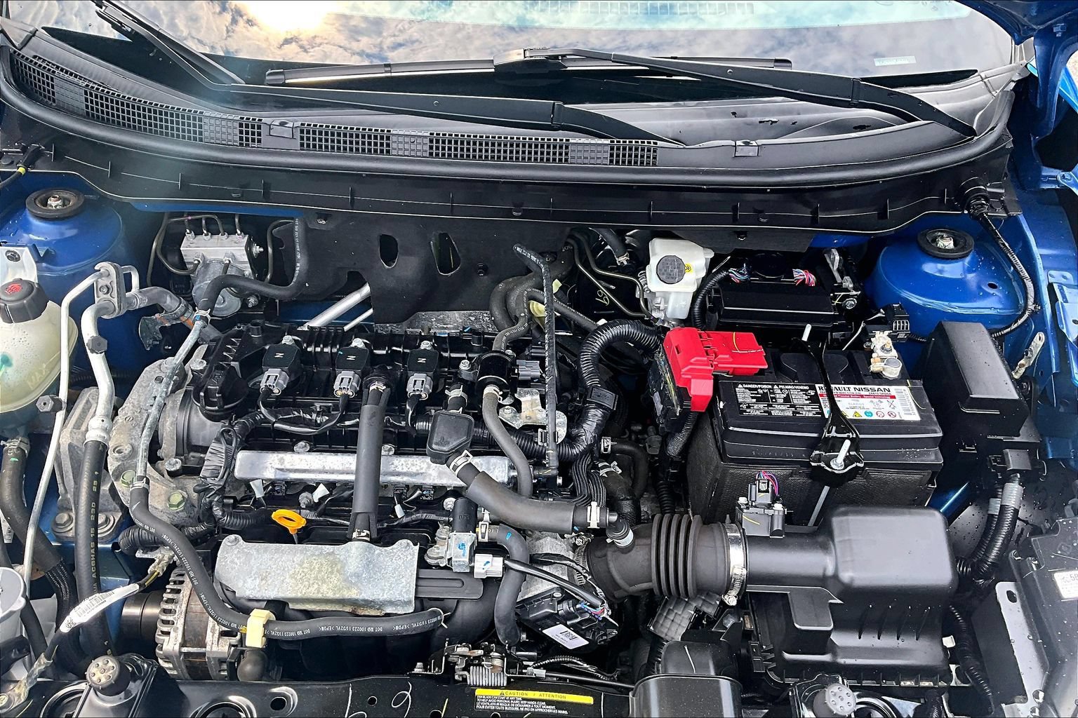 Certified 2023 Nissan Kicks SR w/ SR Premium Package FWD image 9