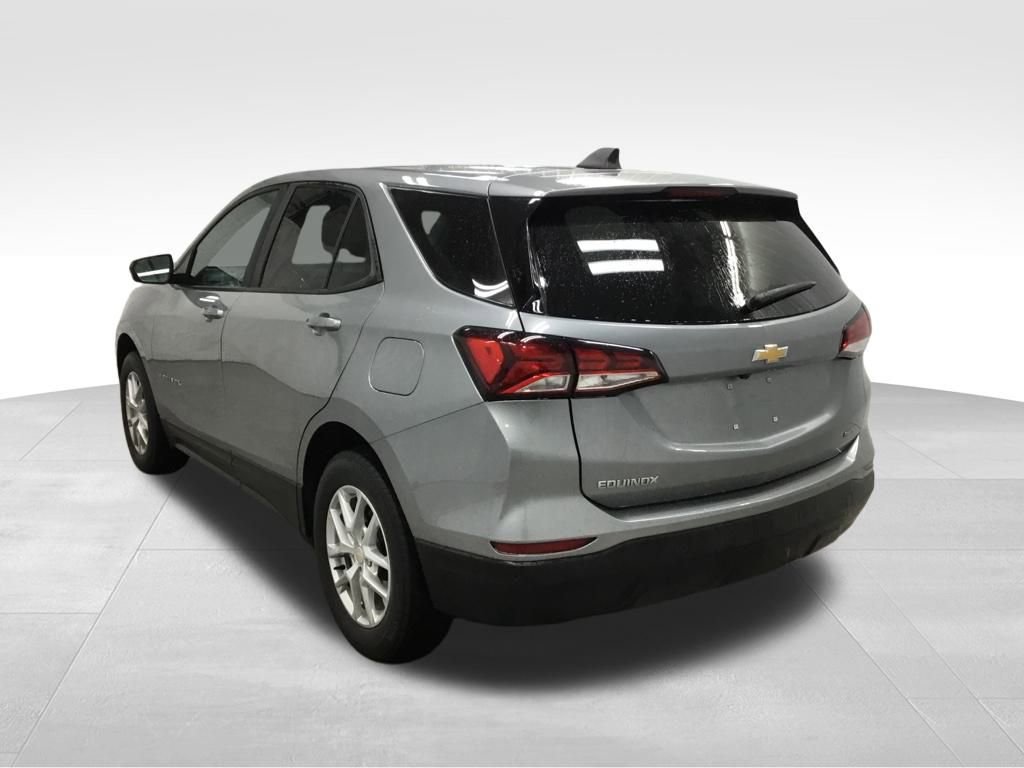 Used 2023 Chevrolet Equinox LS image 14