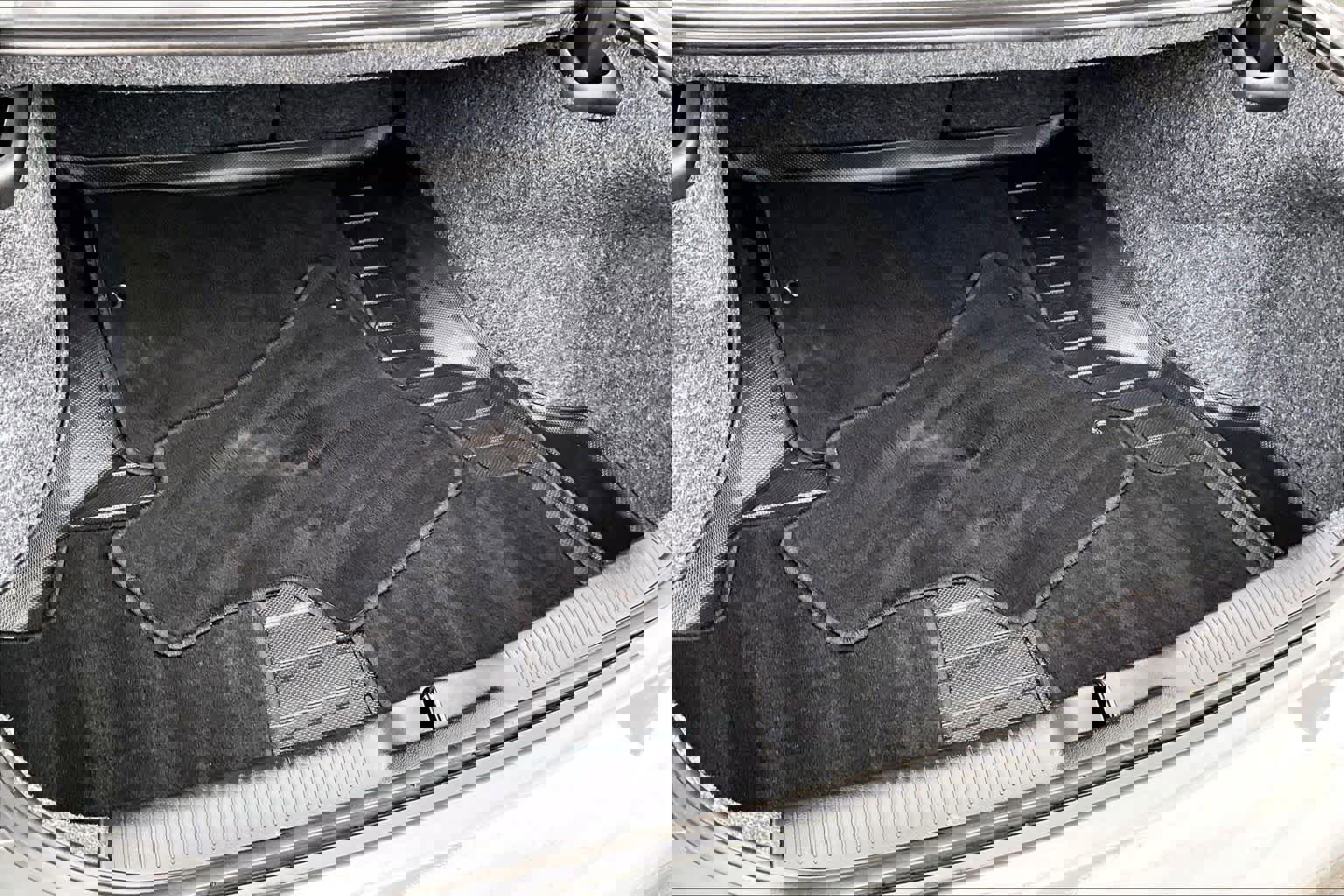 Used 2023 Dodge Charger R/T w/ Technology Group image 19