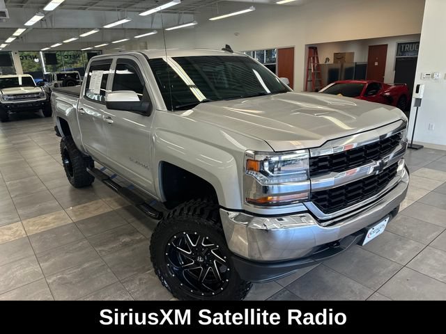 Used 2017 Chevrolet Silverado 1500 LT AWD/4WD image 9