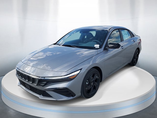 New 2026 Hyundai Elantra SEL Sport Premium FWD image 2