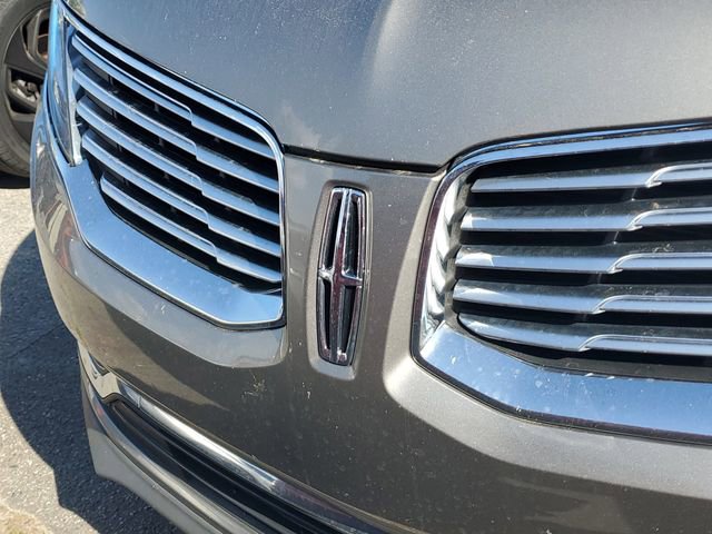 Used 2016 Lincoln MKX Reserve w/ Driver Assistance Package image 4