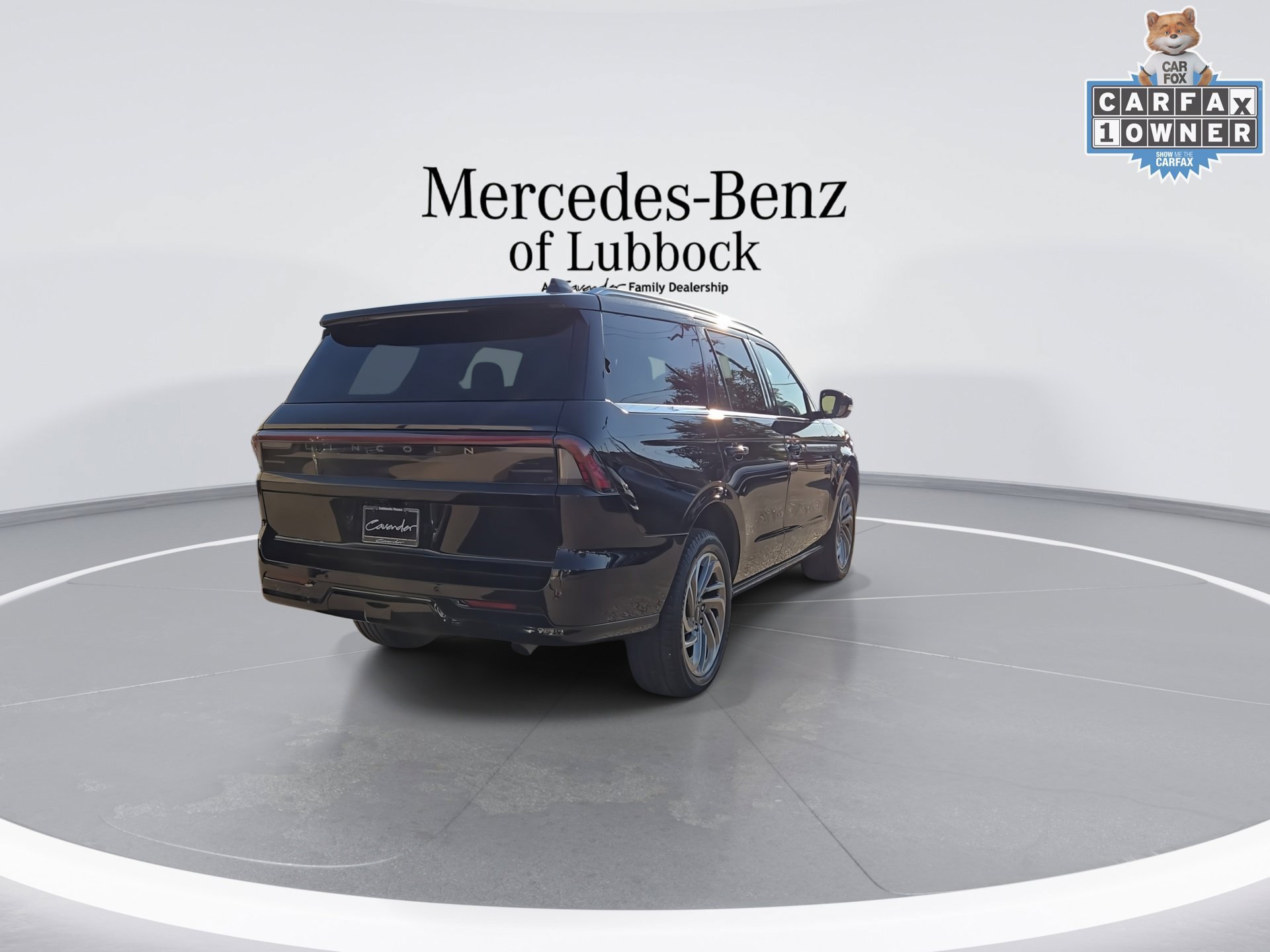 Used 2025 Lincoln Navigator Reserve AWD/4WD image 8